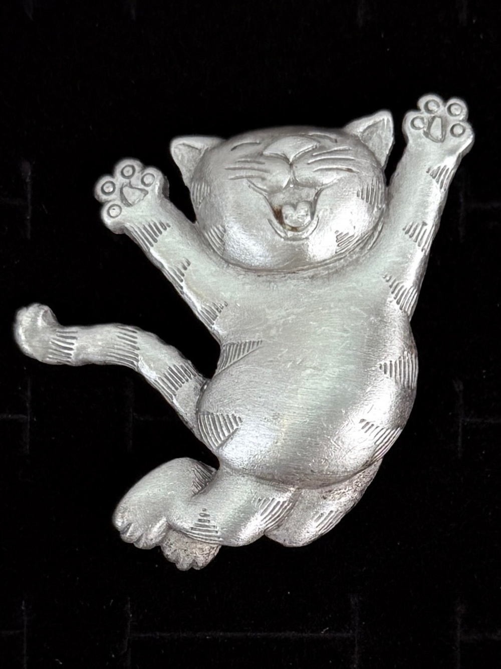 Vintage Silvertone Happy Cat Brooch